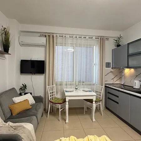 Mire * Durrës